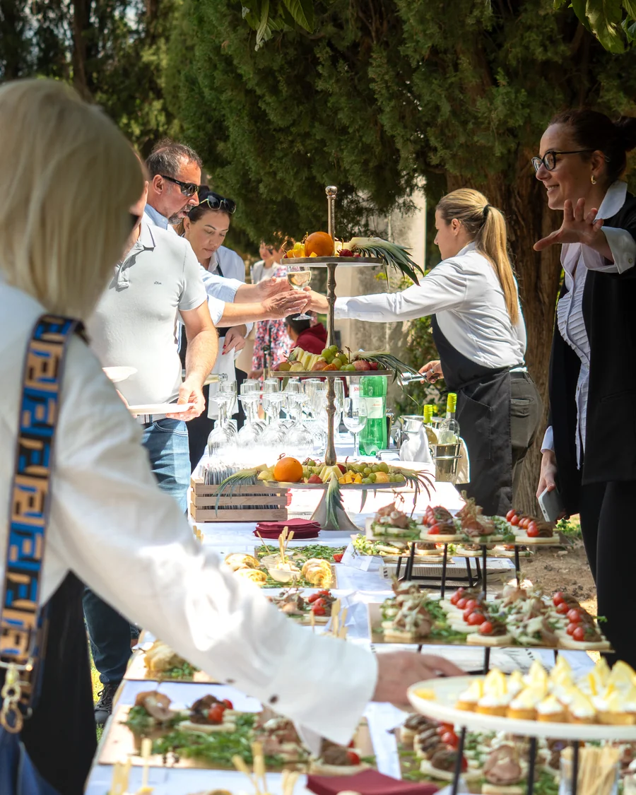 Catering buffet s domaćim jelima